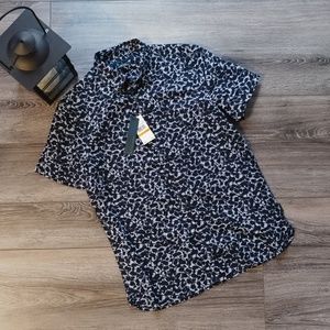 Perry Ellis Casual Button down shirt
